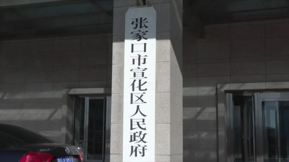 DƬ